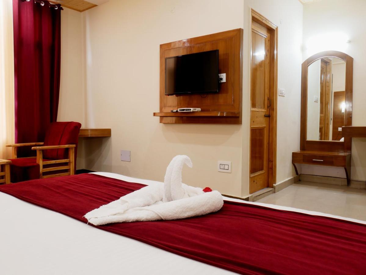 New Ambika International Mall Road Hotel Маналі Екстер'єр фото
